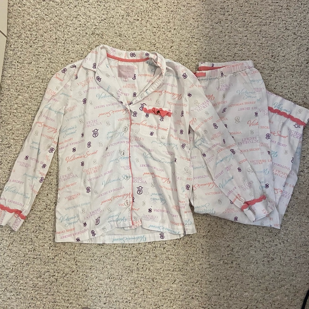 Victoria’s Secret Pajama Set